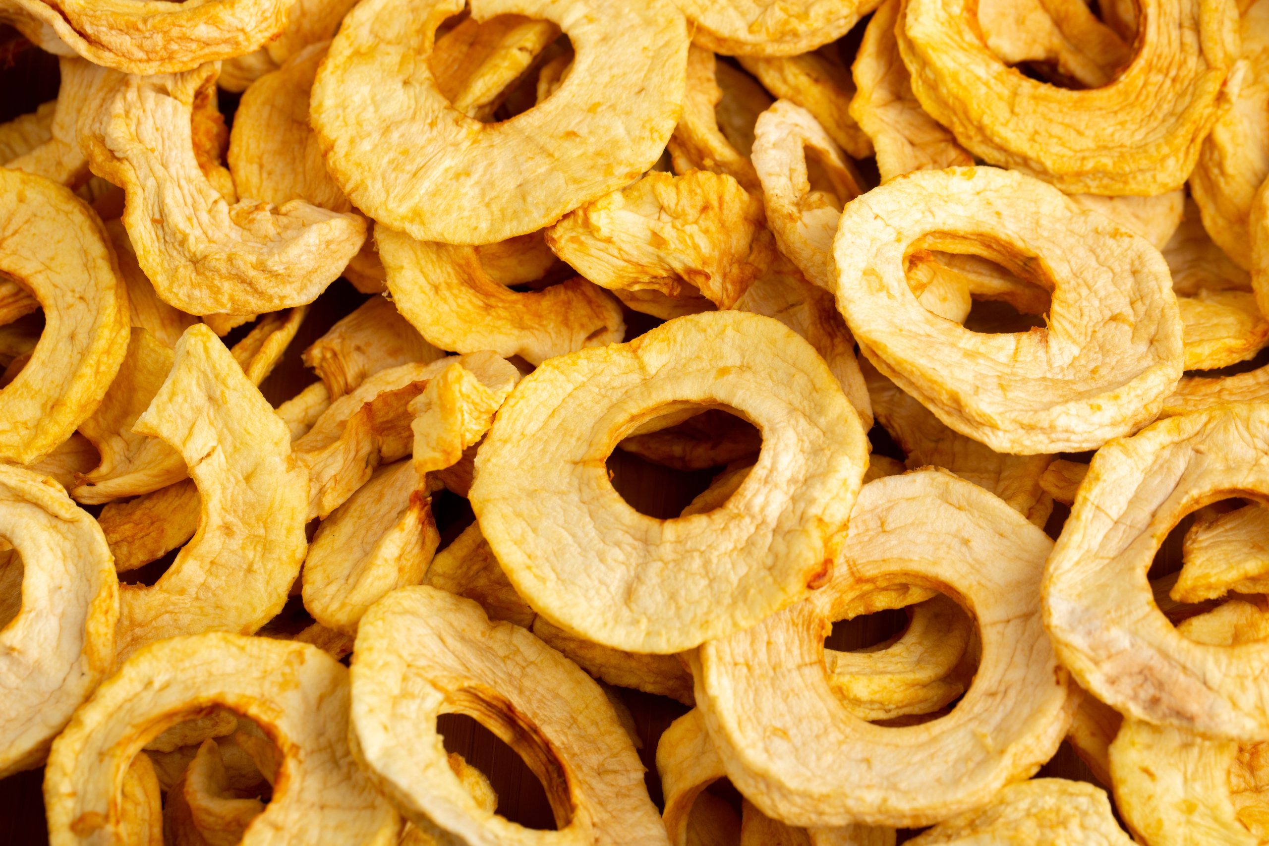 top-view-pineapple-dried-rings-dried-fruits-with-unique-taste-fruits-exotic-dry (1)